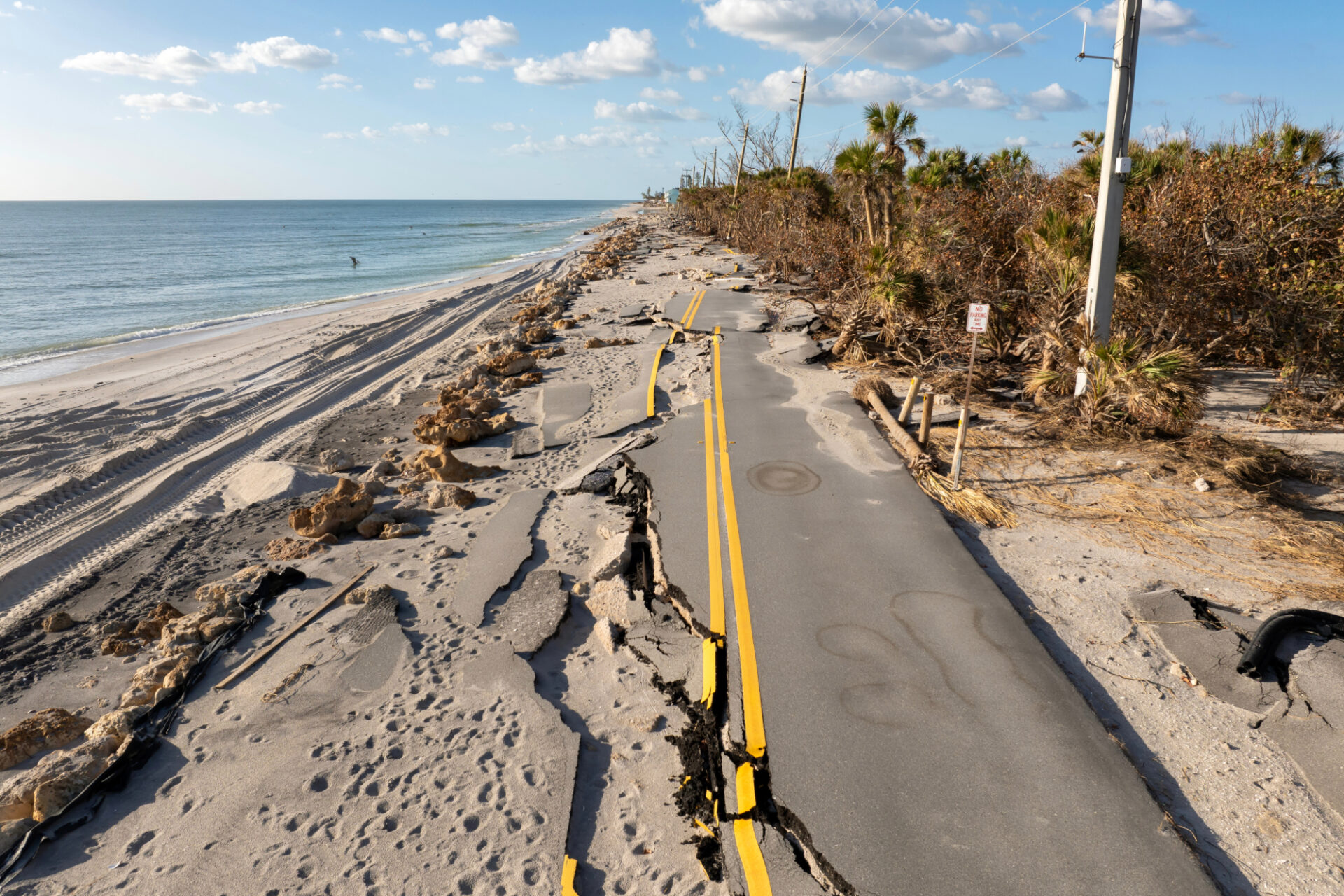 damage from a cat 5 hurricane